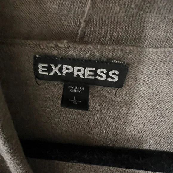 EXPRESS SLIM WOMANS VNECK SWEATER - Picture 3 of 3